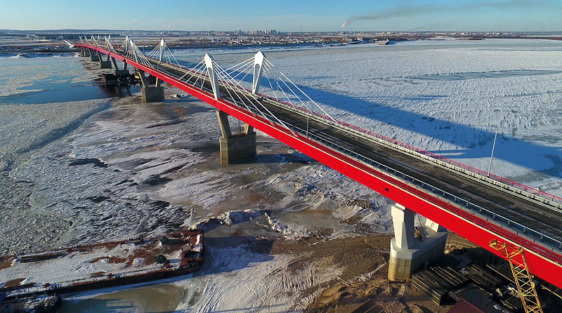 перевозки грузов по мосту через Амур